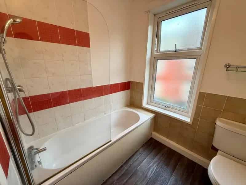 1 bedroom House
 To Let