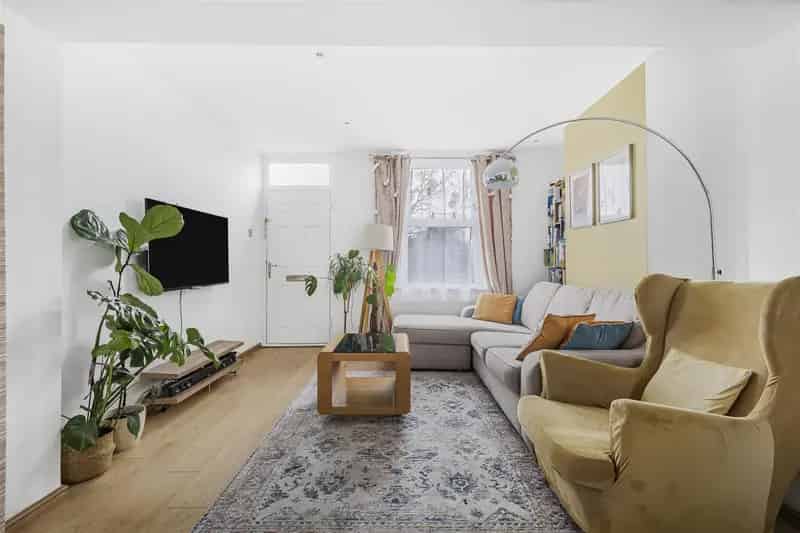 2 Bedroom Victorian Terraced House to Rent
