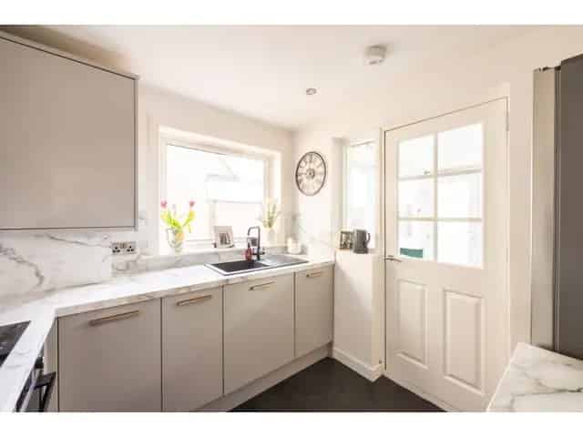 3 Bedroom Semi-Detached House for Sale in Currie