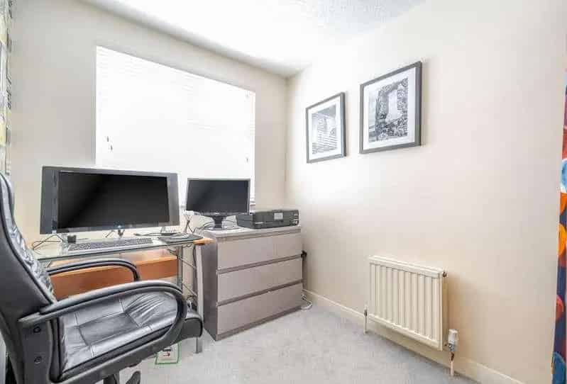 3 Bed Semi-Detached House for Sale Longwell Green