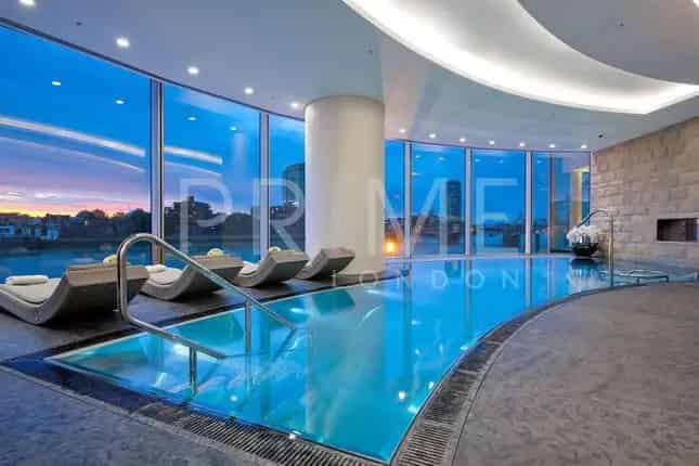 Luxury 3-Bedroom Flat for Sale in St George Wharf Tower London