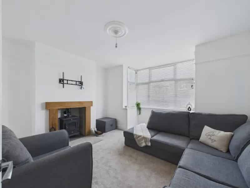 2 Bedroom House For Sale in Whiston