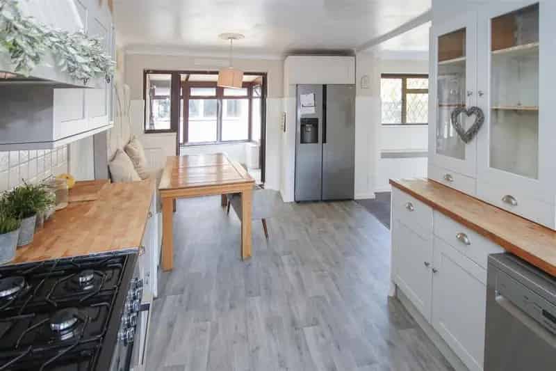 3 Bedroom Semi-Detached House for Sale Kelvedon Green