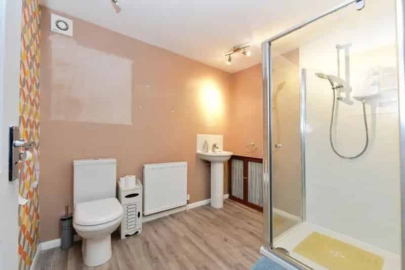 2 Bedroom Mid Terrace Flat for Sale Sheffield S8