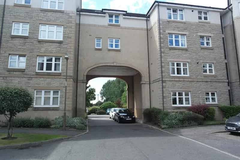 2 Bedroom Flat to Rent