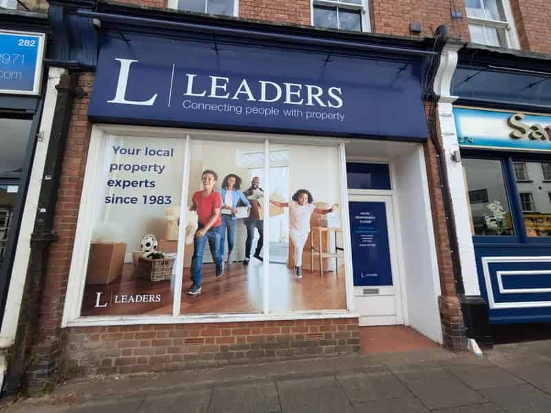 High Street Retail Unit Dorking Central Location