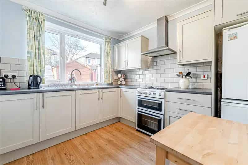 One Bedroom Bungalow Near Kirkstall Abbey