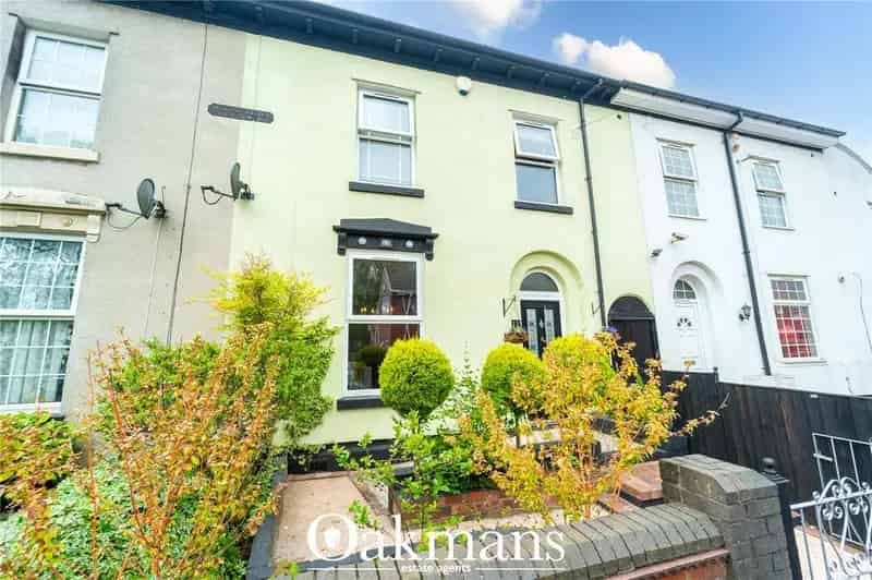 3 Bedroom Terraced House For Sale