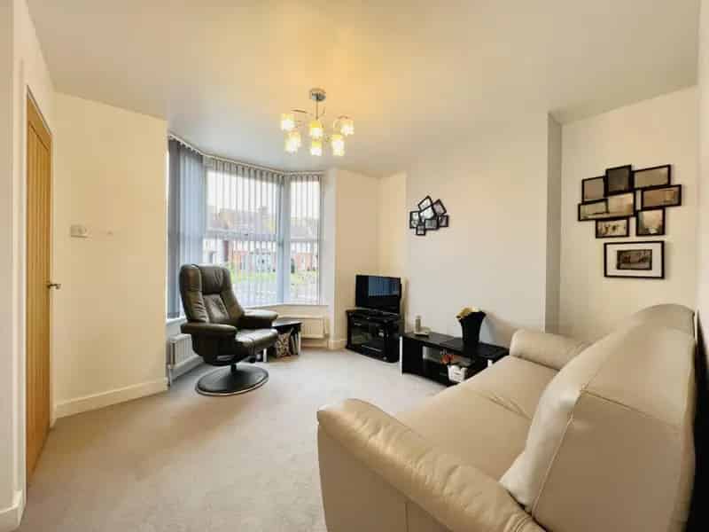 3 Bedroom Extended Semi-Detached House For Sale