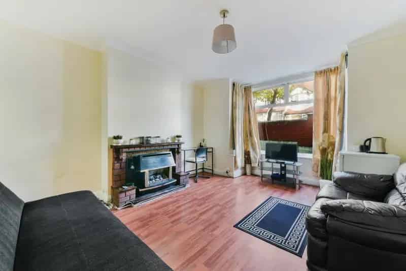 3 Bed House Near Selhurst Thornton Heath and Norwood Junction