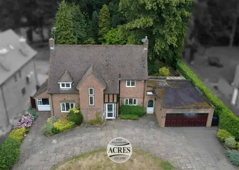 5 Bedroom Detached House for Sale
