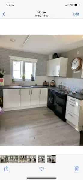 Large 2-Bedroom Flat with Balcony and Parking Near Town Centre