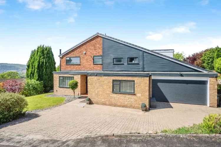 5 Bedroom Detached House with Far Reaching Views