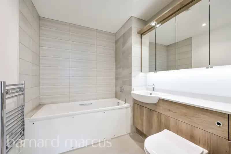 Luxury 2-Bed Retirement Apartment