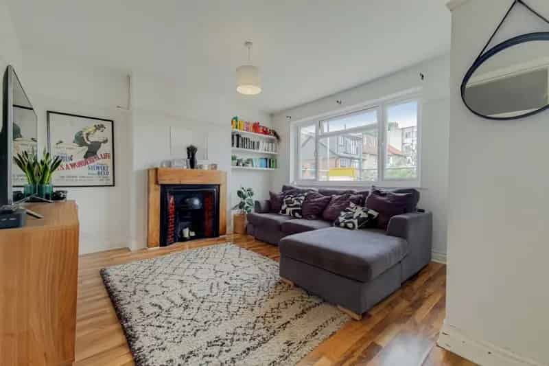 2 bedroom Flat
 To Rent