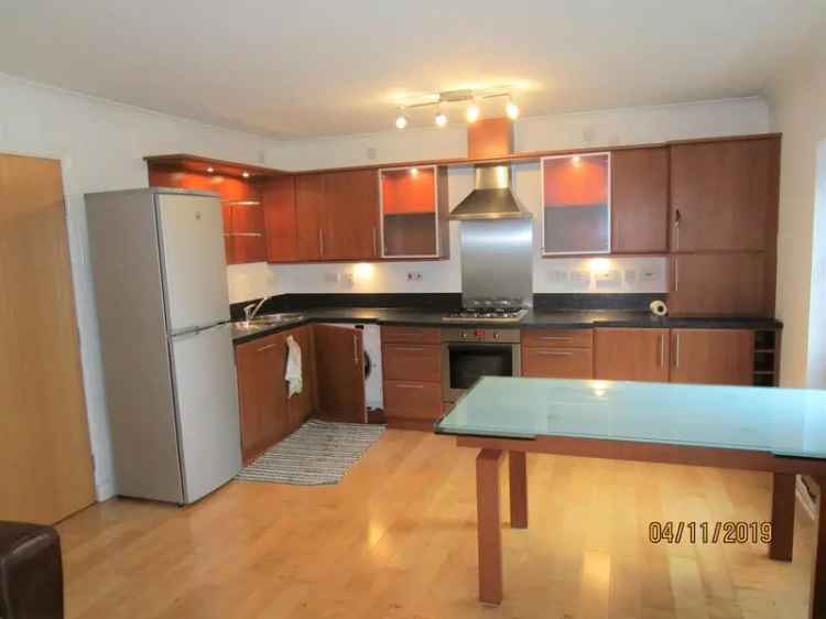 2 Bedroom Flat to Rent Available May 2025