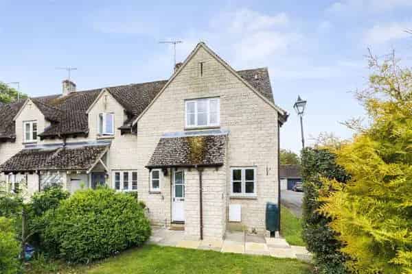 Nutmeg Cottage: 3 Bed Stone House for Sale
