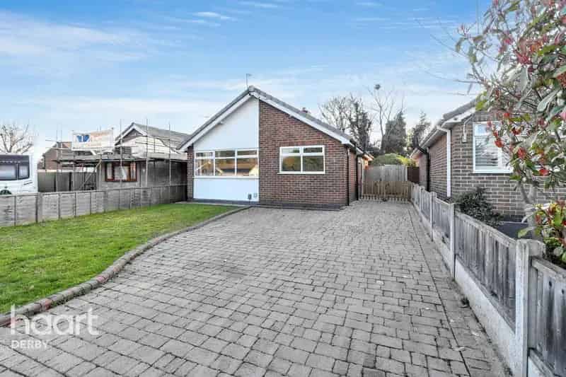 2 Bedroom Detached Bungalow for Sale in Littleover
