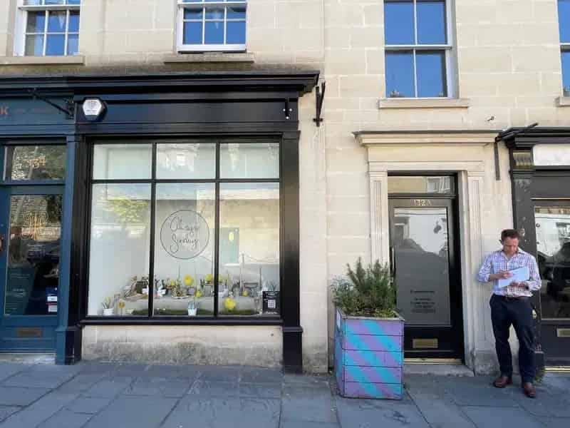 Class E Unit To Let - Ground Floor Sales Office Space