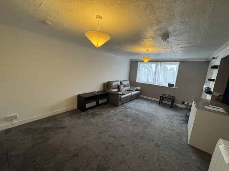1 Bedroom Flat House to Rent
