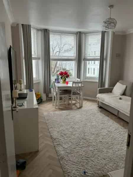 Two Bedroom Flat Near Portobello Road Notting Hill