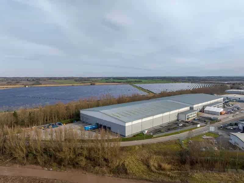 High Bay Industrial Unit Deeside 10000 Pallet Spaces