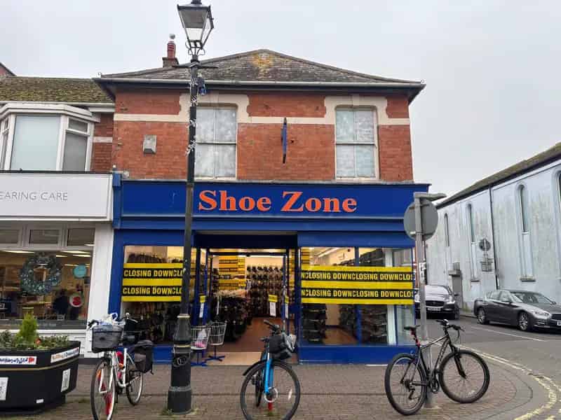 Ground Floor Retail Space For Lease Seaside Town 1027 Sq Ft