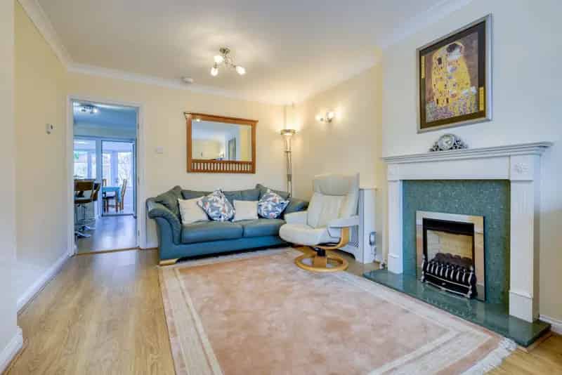 3 Bedroom Extended Semi Detached House to Rent Emmer Green