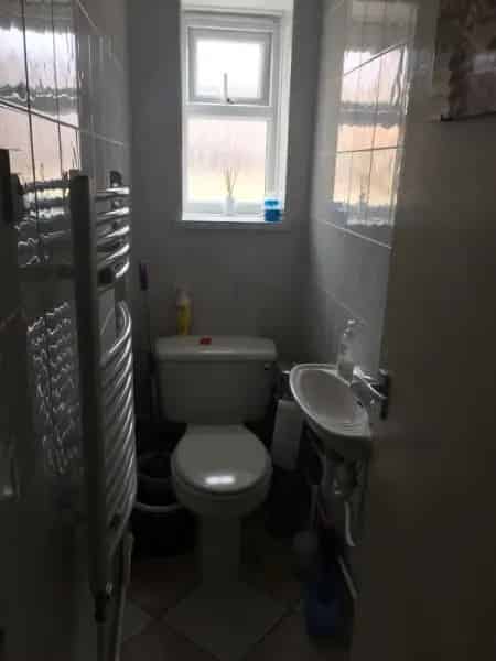 3 Bedroom Ground Floor Flat Near Enfield Station