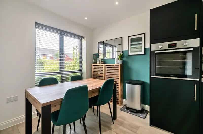 3 Bed Semi-Detached House for Sale