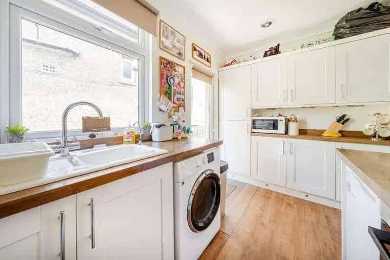 3 Bed Semi-Detached House for Sale in Maidenhead