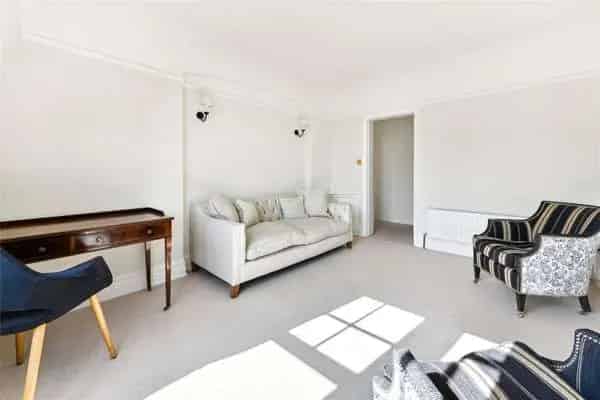 Two Bedroom Flat for Sale in Chelsea Gated Development