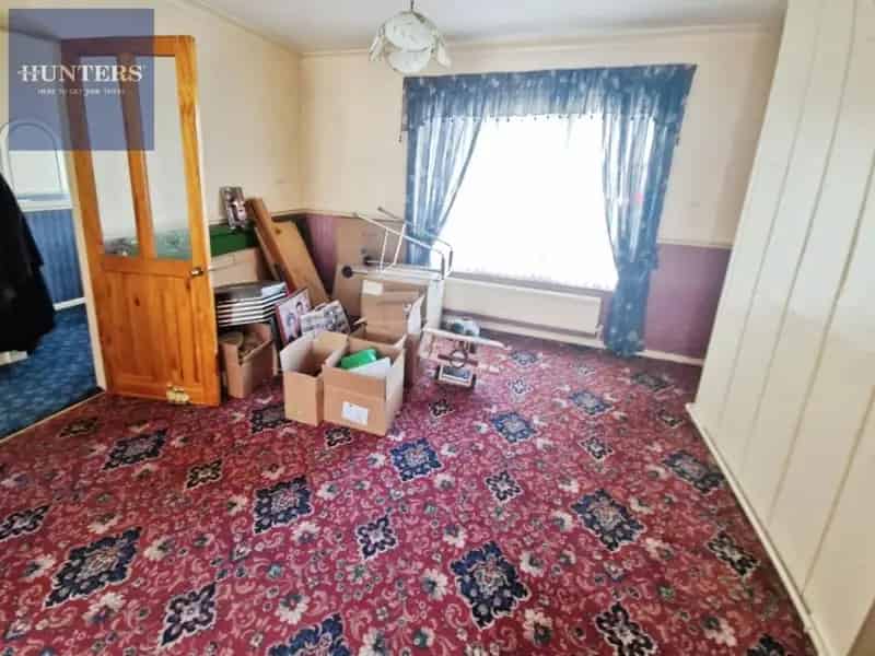 3 Bed Semi-Detached House for Sale
