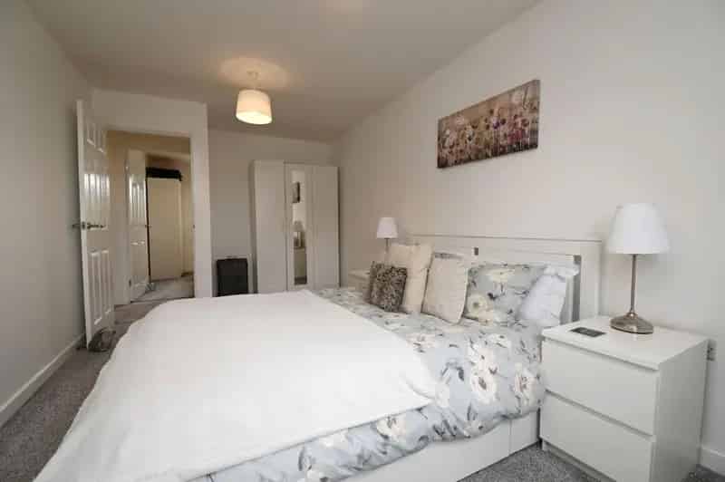 3 bed house for sale