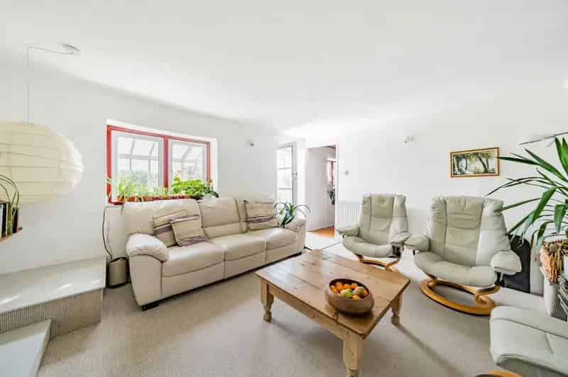 3 Bed House for Sale in Hampshire Countryside