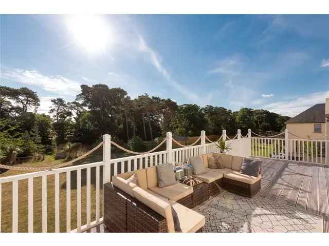 7 Bedroom Detached House for Sale in Archerfield Estate