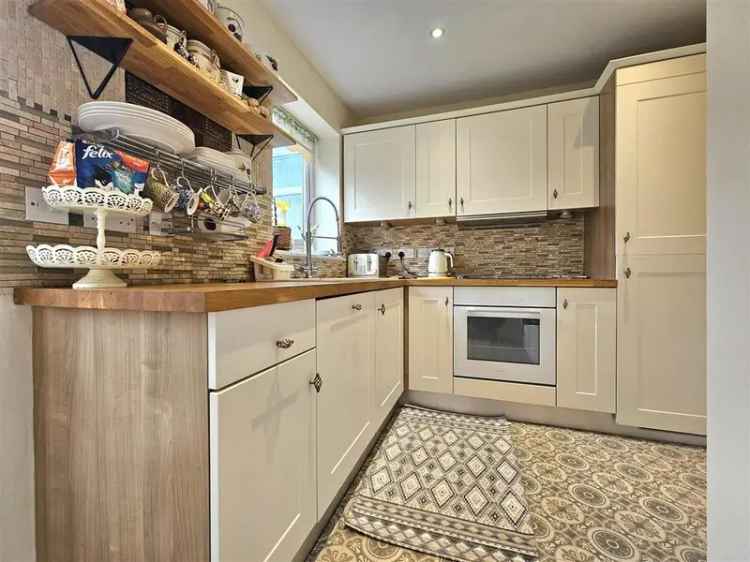 3 Bedroom Semi Detached House For Sale Solihull