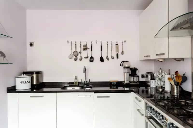 3 Bedroom House for Sale Near River Thames
