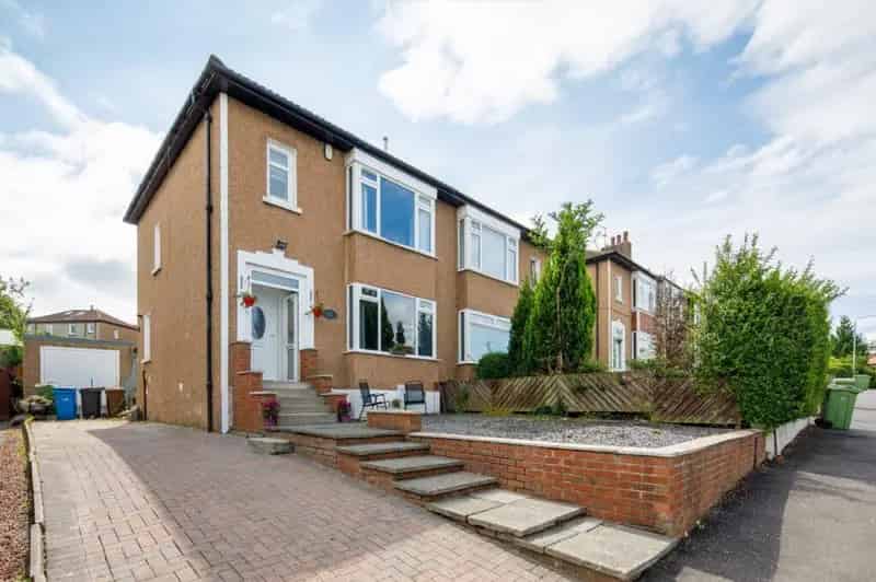 4 Bedroom Semi Detached Villa For Sale