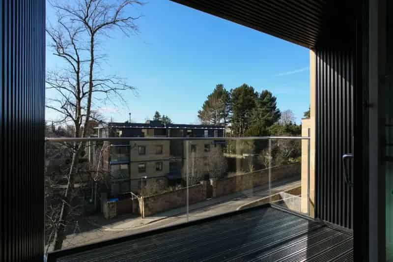 2 Bedroom Flat to Rent Morningside