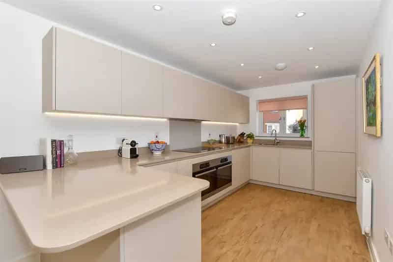 4 Bedroom Detached House For Sale - Planning Permission Granted