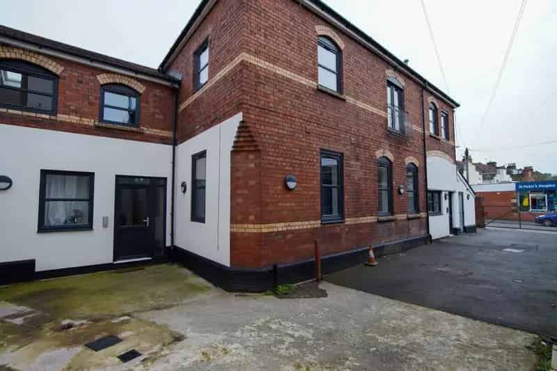 1 Bedroom Duplex to Rent