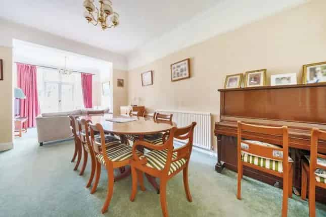 Spacious 6-Bedroom Semi-Detached House for Sale in Acton W3