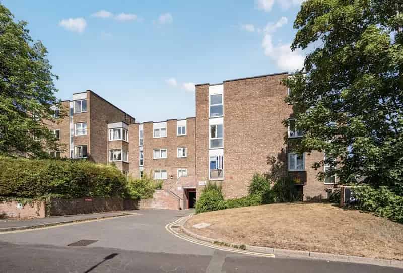 2 Bedroom Apartment for Sale