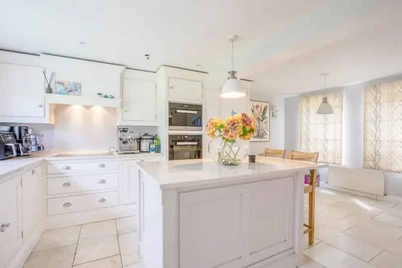 4 bedroom House
 For Sale