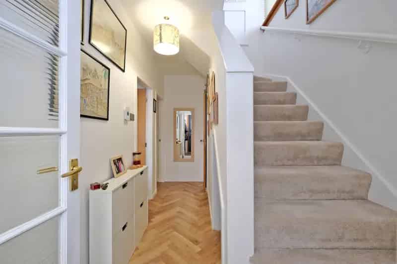 3-Bedroom Extended Semi-Detached House with Garden