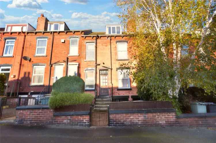 House For Sale in Leeds, England