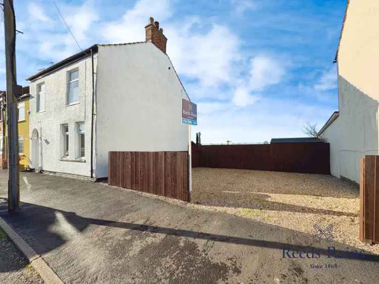 2 Bedroom End Terrace House with Stunning Humber Views