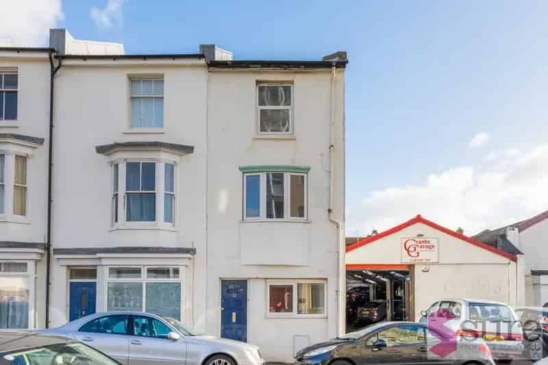2 Bedroom Maisonette to Rent