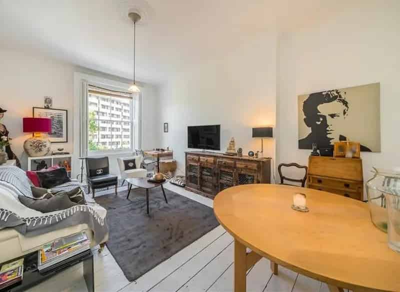 2-Bedroom Apartment near Queensway Paddington